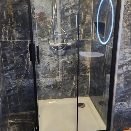 Private Room In The Centre Of 튈뷔르흐 외부 사진